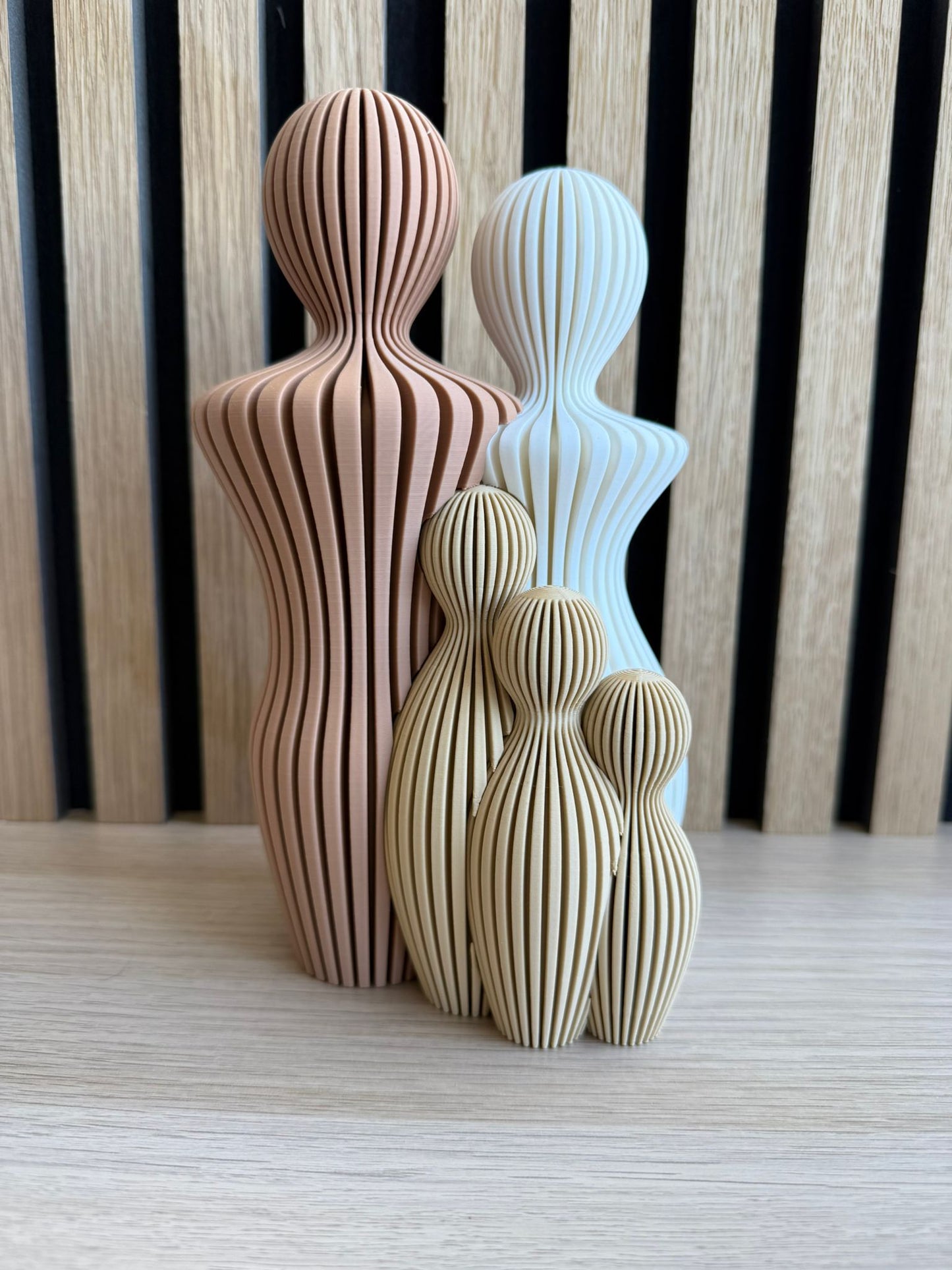 Familiebeeldje Gezin (1-5 Kinderen) – Symbool van Liefde & Verbondenheid