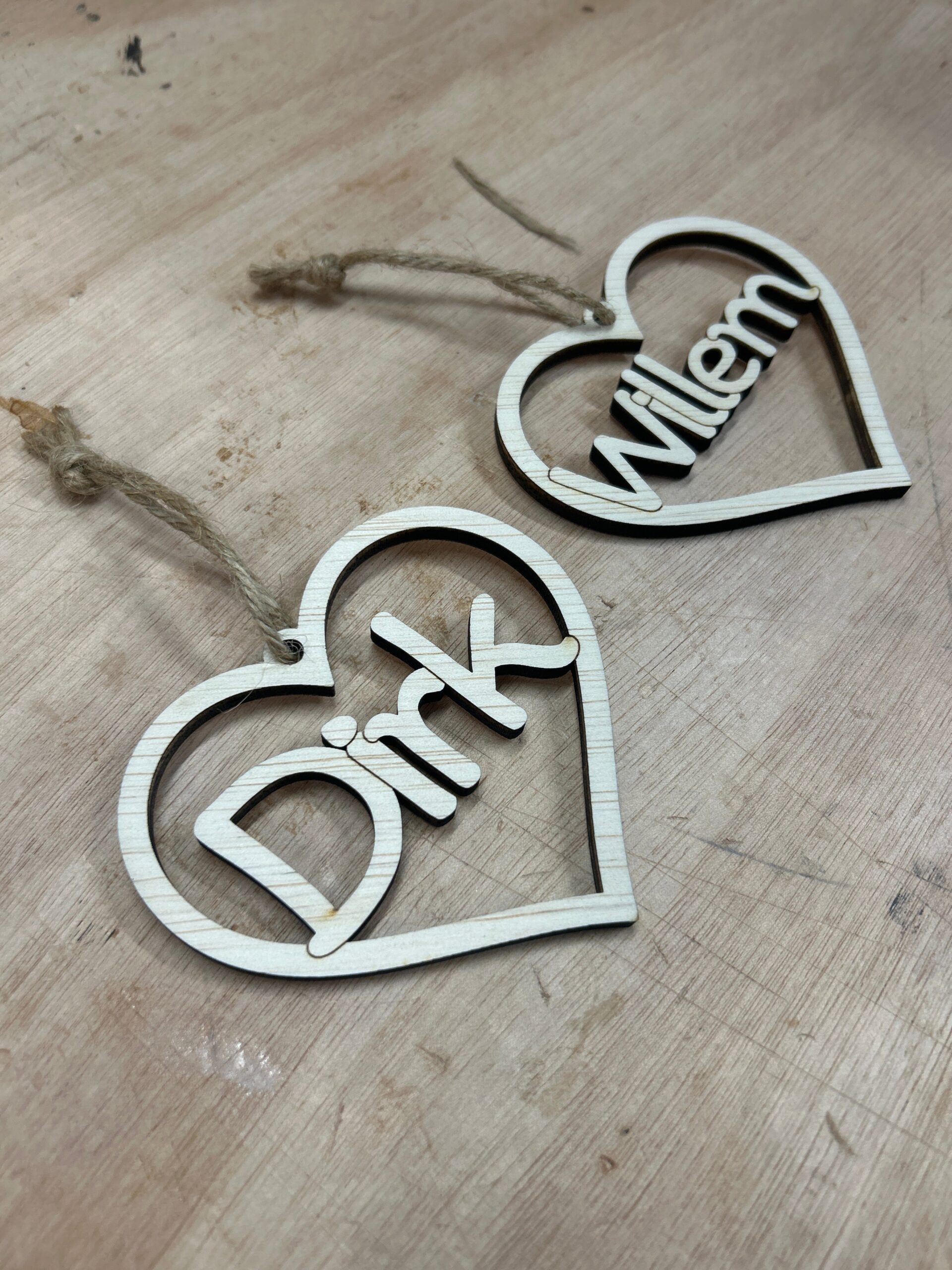 Houten Hart met Naam | Gepersonaliseerde Hanger