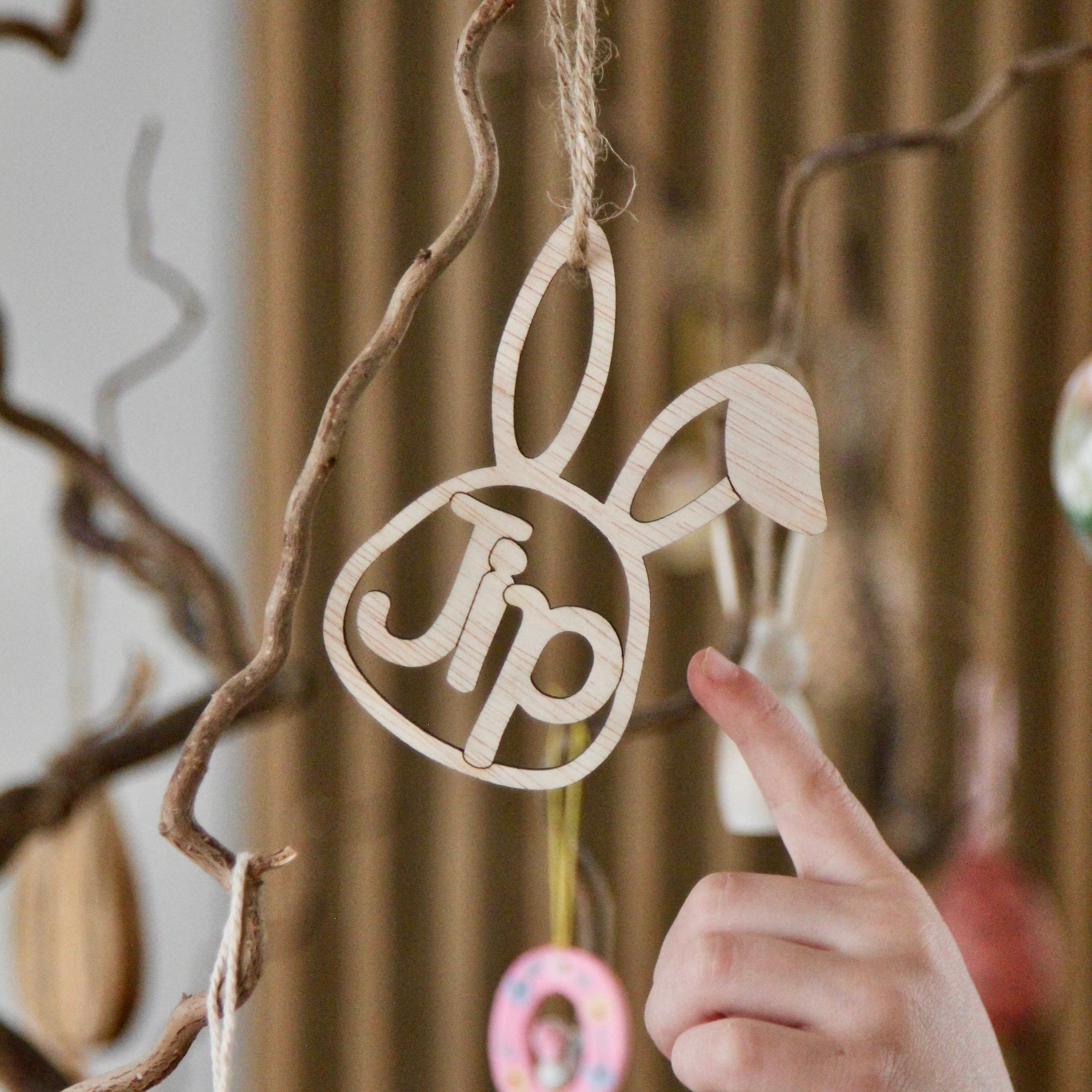 Houten Paashanger met Naam | Gepersonaliseerde Paashaas Hanger