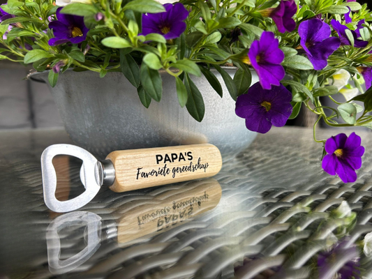 Bieropener Proost Papa – Cadeau – gepersonaliseerd met gravure