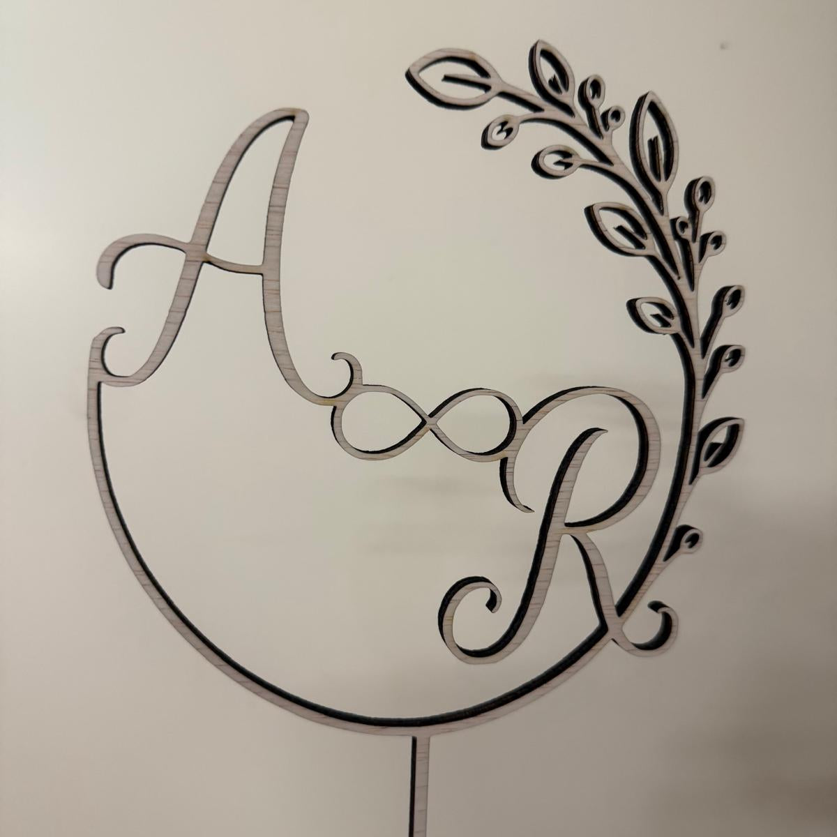 Houten Taarttopper | Voorletters met Infinityteken