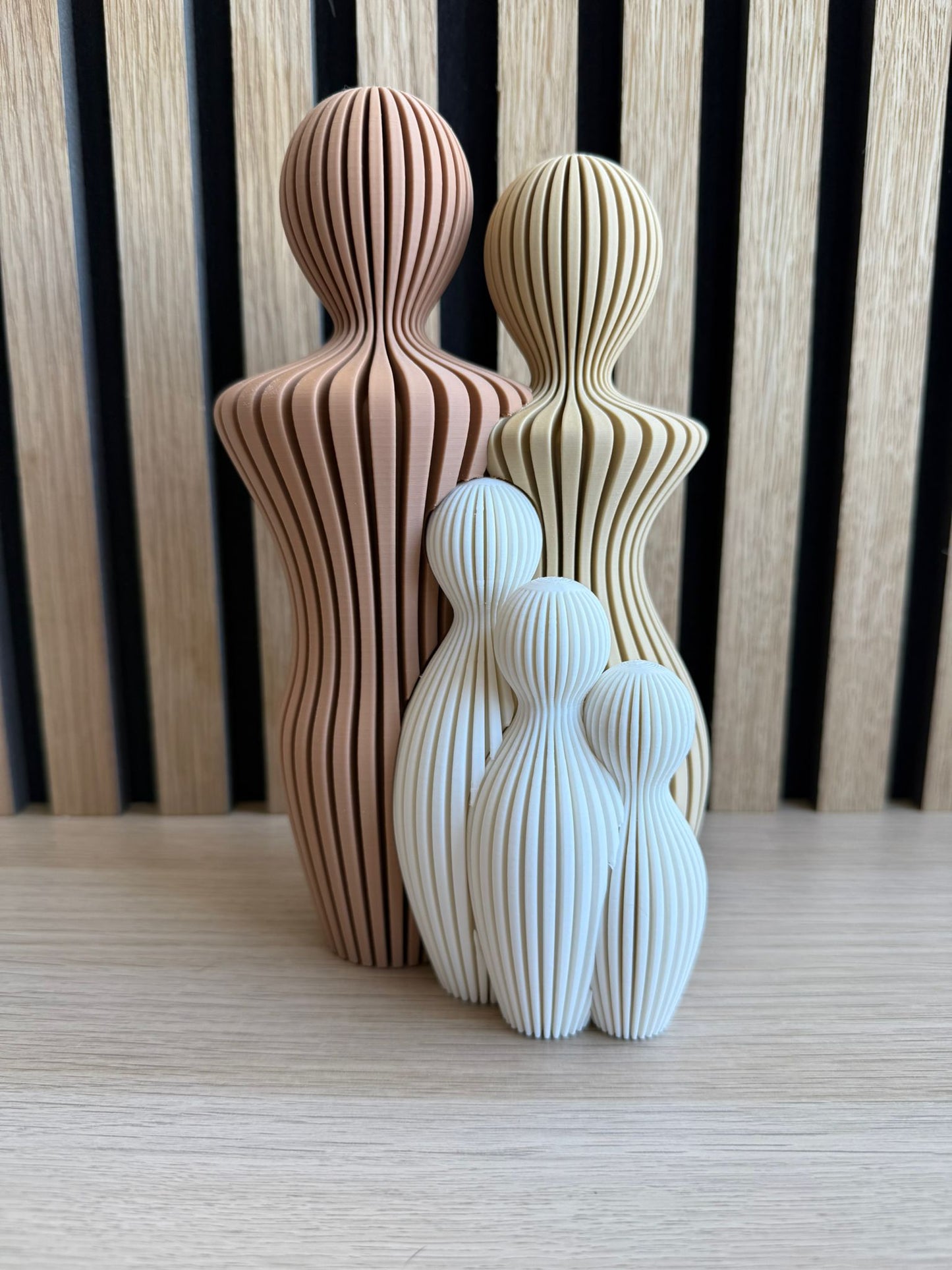 Familiebeeldje Gezin (1-5 Kinderen) – Symbool van Liefde & Verbondenheid
